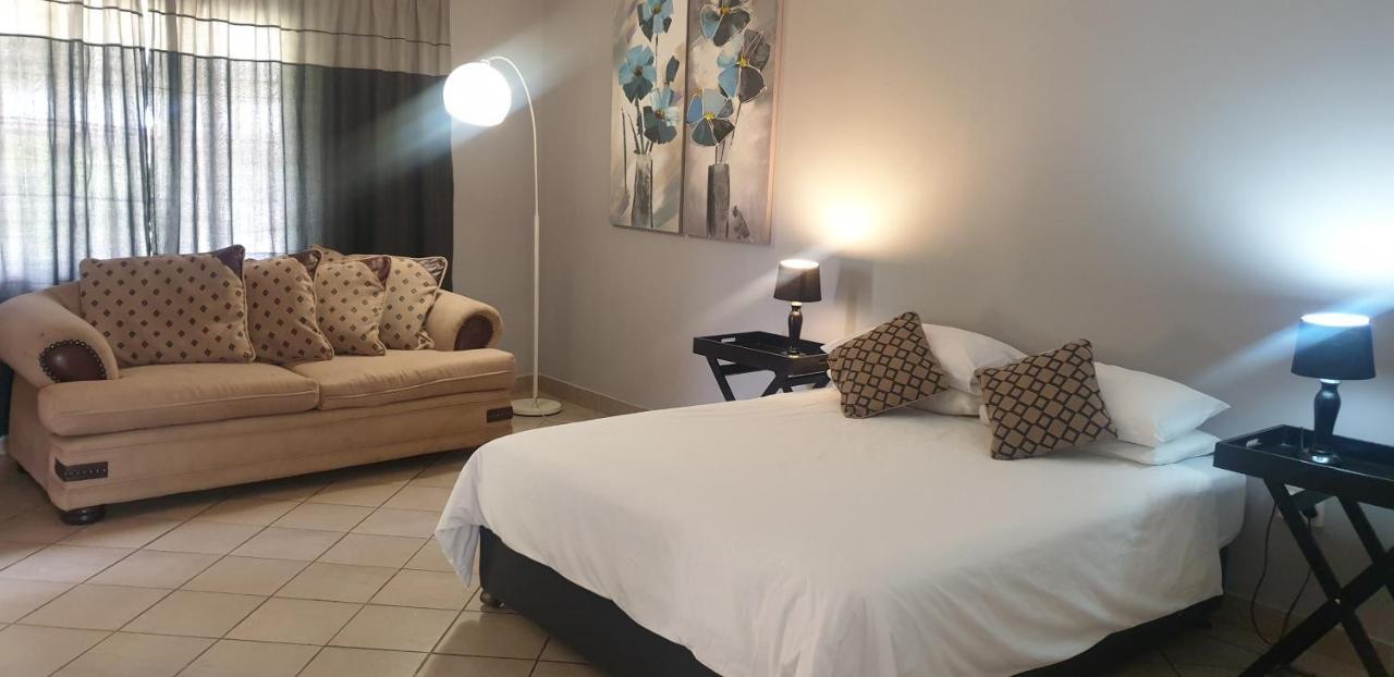 Anna Boeremeisie Guesthouse Benoni Exterior photo